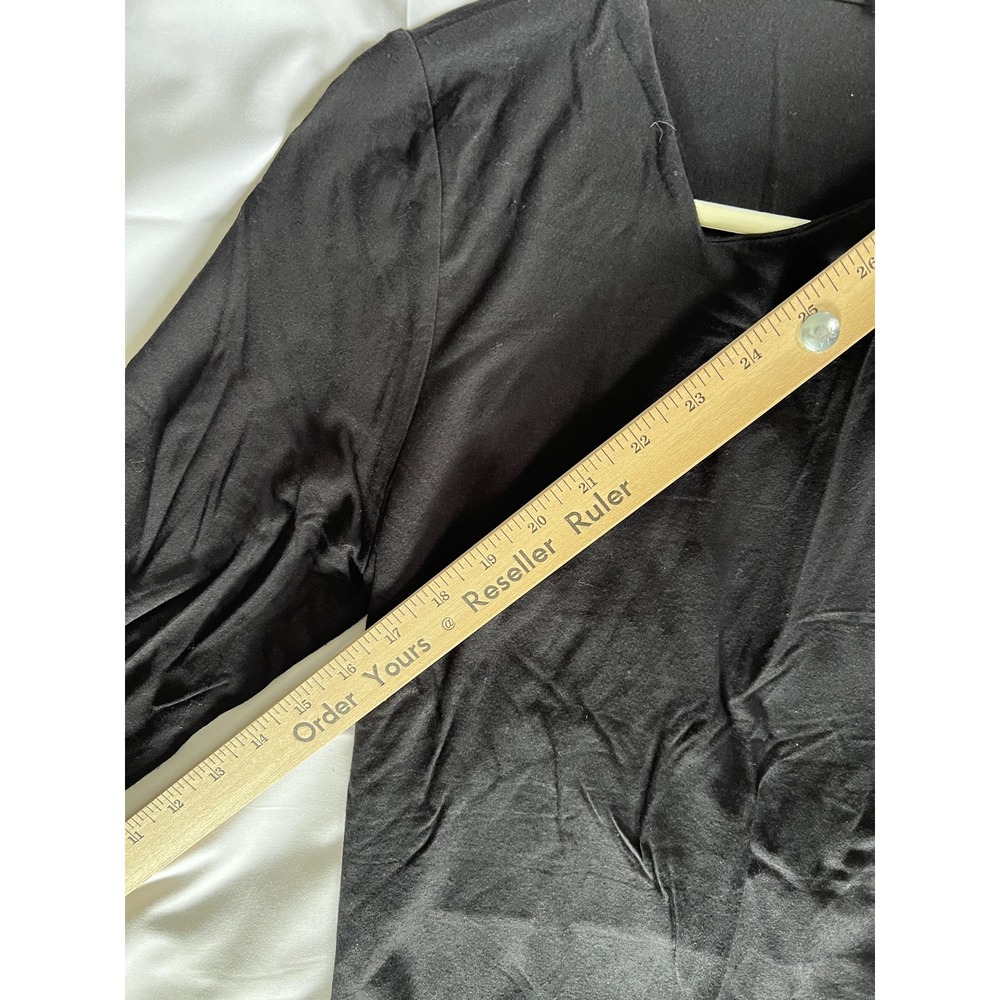 Krisa Shirt Womens XL Black Long Sleeve Cutout Asymmetrical Neck Made USA K-1951 - Picture 10 of 11